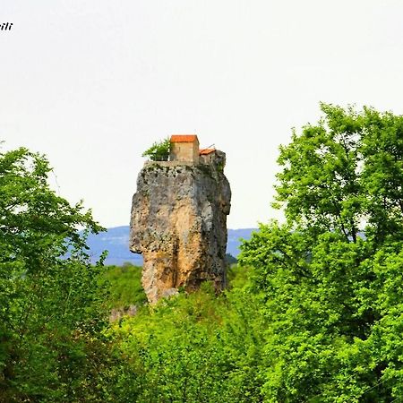 Butichi Guest House Chiatura Exterior foto